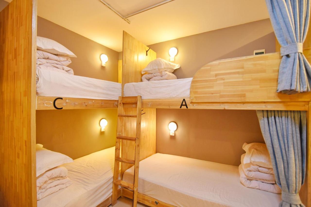 Guilin Cyan Box Guest House Bagian luar foto