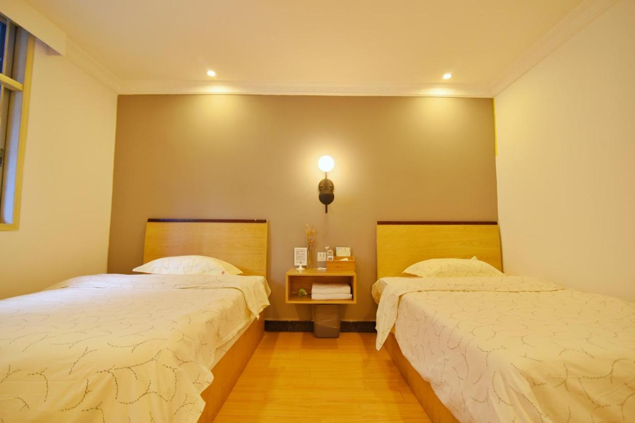 Guilin Cyan Box Guest House Bagian luar foto